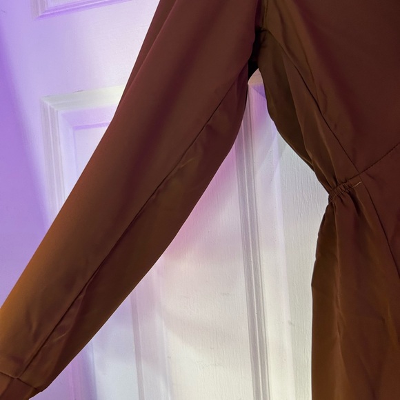 SHEIN LUNE Solid Ruched Detail Fake Button Split Thigh Dress!! - Picture 4 of 4